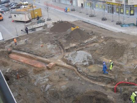 Aerial photo of the excavation of the Blue Tower in 2010